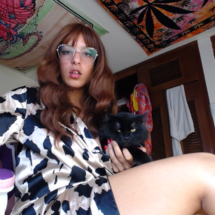 Model - Elizabeth corazon de leon bigass