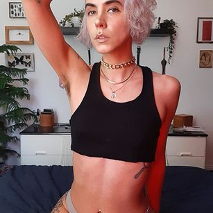 Model - May Grey deepthroat