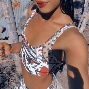 Model - Sofia bigcock