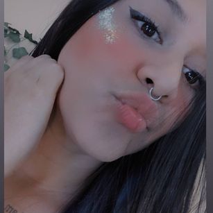 Model - ElizabethJhons taste