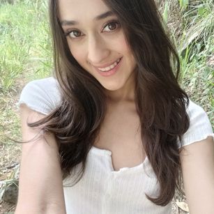 Model - Sylvie Gomez joi