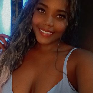 Model - _jhoa_c pussy