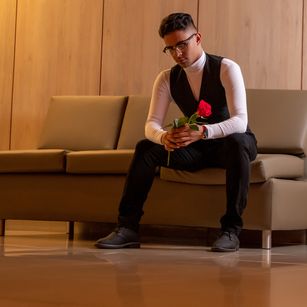 Model - Camilo striptease