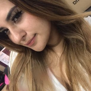 Model - paulette parker natural