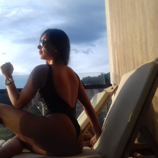 Model - Latina Goddess bigass