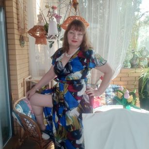 Model - Lusi Red natural