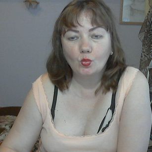 Model - Lusi Red new