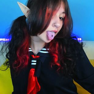 Model - Sakura young