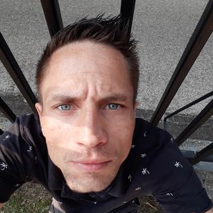 Model - Vikk31 naked