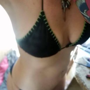 Model - Honey Bunny adventurous