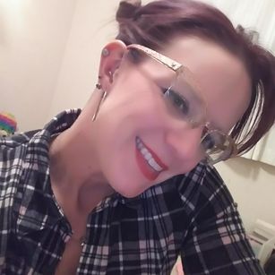 Model - Honey Bunny redlips