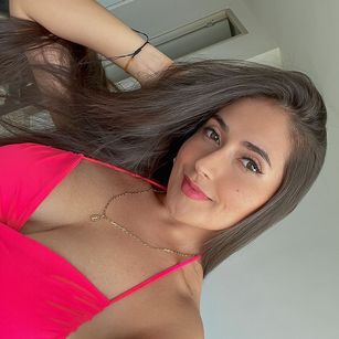 Model - GabbieMerlan colombian