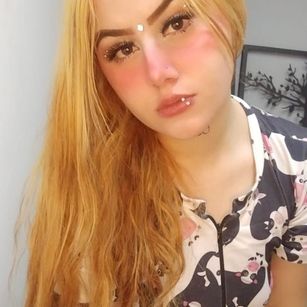 Model - alisoncumgirl c2c