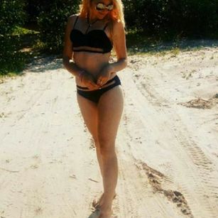 Model - NotBoringGirl beauty