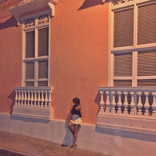 Model - Nicola Moore boobs