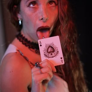 Model - Milly Lamoure joi