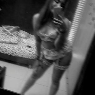 Model - Alice Love ass