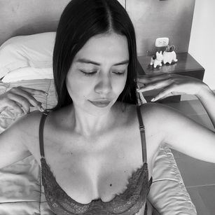 Model - Julianne anal