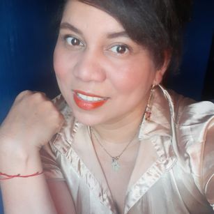 Model - EmmaLovelyMoon coquette