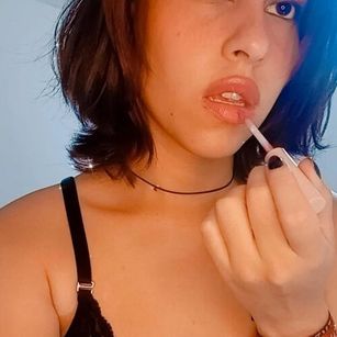 Model - Daniela Moon feet