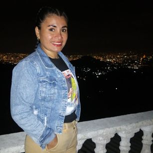 Model - Violet Hughes bigass