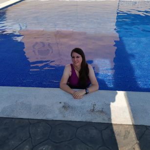 Model - BlondieLatina latin