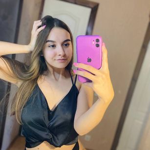 Model - KarAsty dress