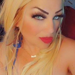 Model - Brooke slave