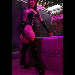 Model - kathablake Trans