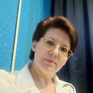 Model - VitaWilson lifestips