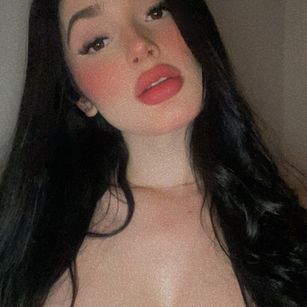 Model - EmilyPrada pussy