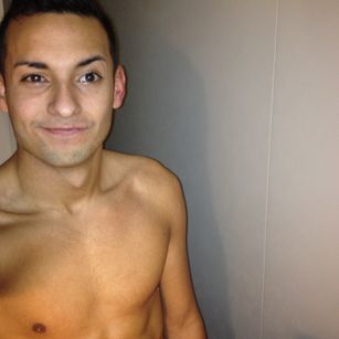 Model - DutchLatino 4