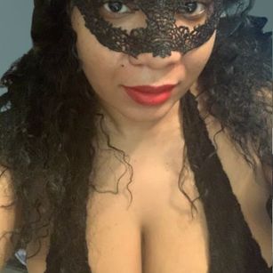 Model - LovelyAlessia blowjob