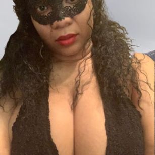 Model - LovelyAlessia dirtytalk