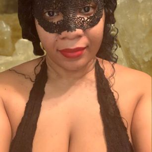 Model - LovelyAlessia horny