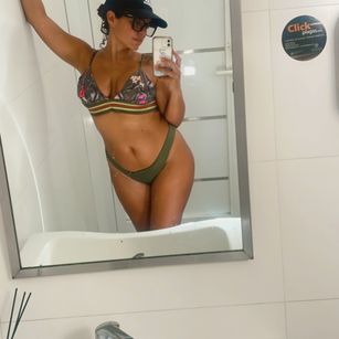 Model - fridalove Tetas