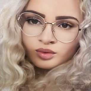 Model - juliaharriss anal