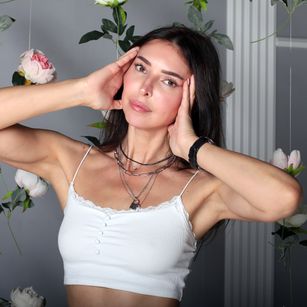 Model - AlenaCoplan heels