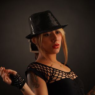 Model - mary990 footfetish