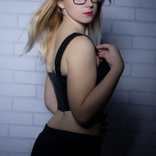 Model - RuthxxAmore natural