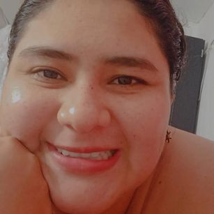 Model - Luz villa slaves