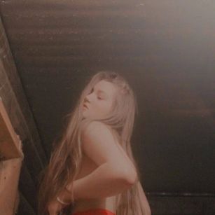 Model - YourKarma Chubby