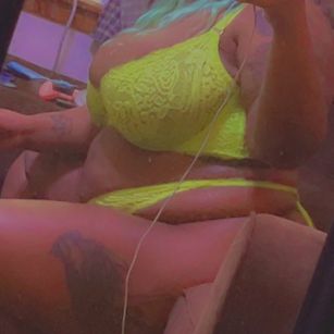 Model - TuttiCakes sexy