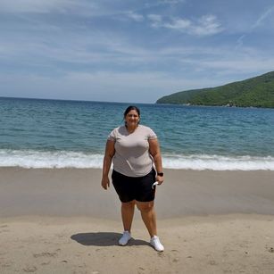 Model - Luz villa BBW