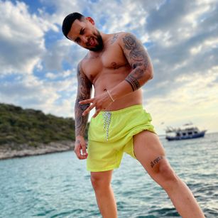 Model - Dylan Green findom