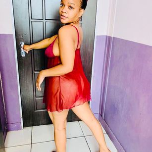 Model - Sweethhoneybunny blowjob