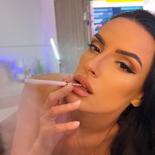 Model - Rhea Sovereign boobs