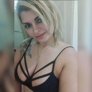 Model - starhot squirt