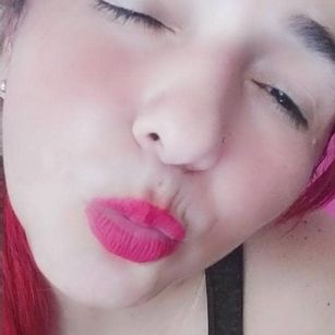 Model - Danna Rosse chat