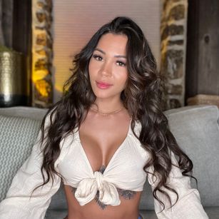 Model - Leena Wild exotic